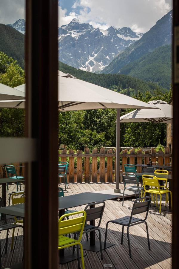 Hotel Restaurant Le Monetier エクステリア 写真