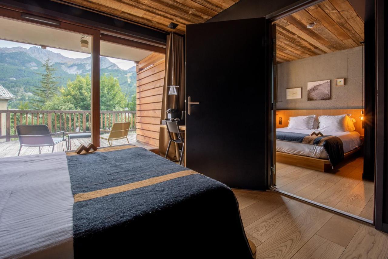 Hotel Restaurant Le Monetier エクステリア 写真