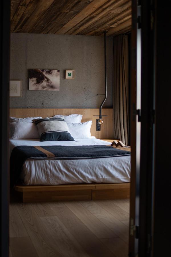 Hotel Restaurant Le Monetier エクステリア 写真