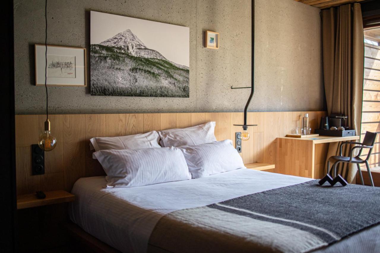 Hotel Restaurant Le Monetier エクステリア 写真