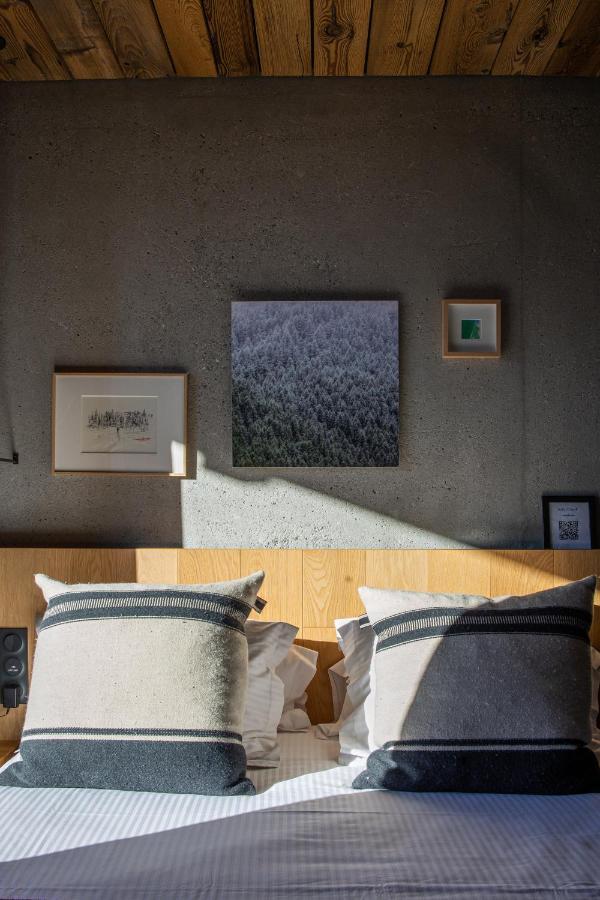 Hotel Restaurant Le Monetier エクステリア 写真