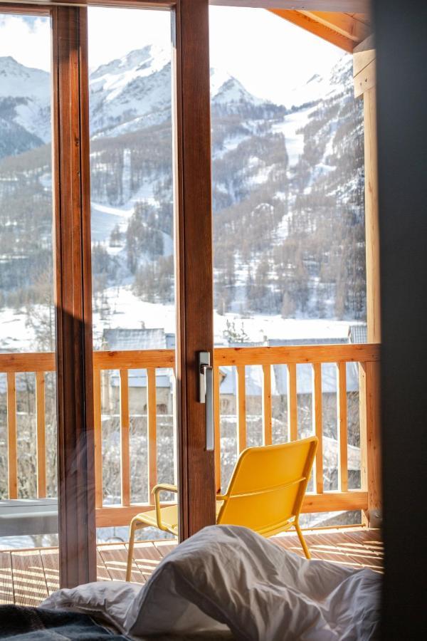 Hotel Restaurant Le Monetier エクステリア 写真
