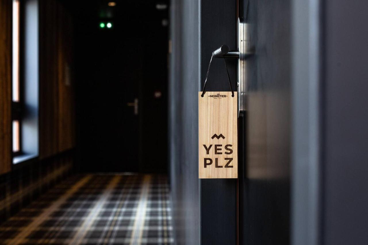 Hotel Restaurant Le Monetier エクステリア 写真